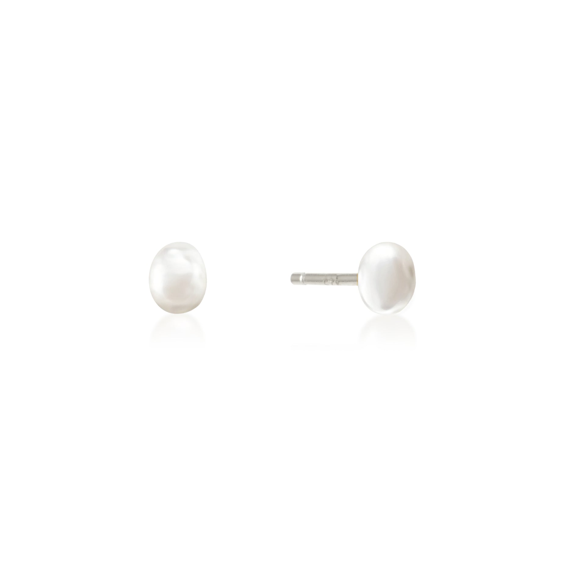 Single pearl 2024 stud earrings