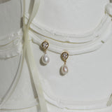 Eros Pear & Pearl Earrings - Gold